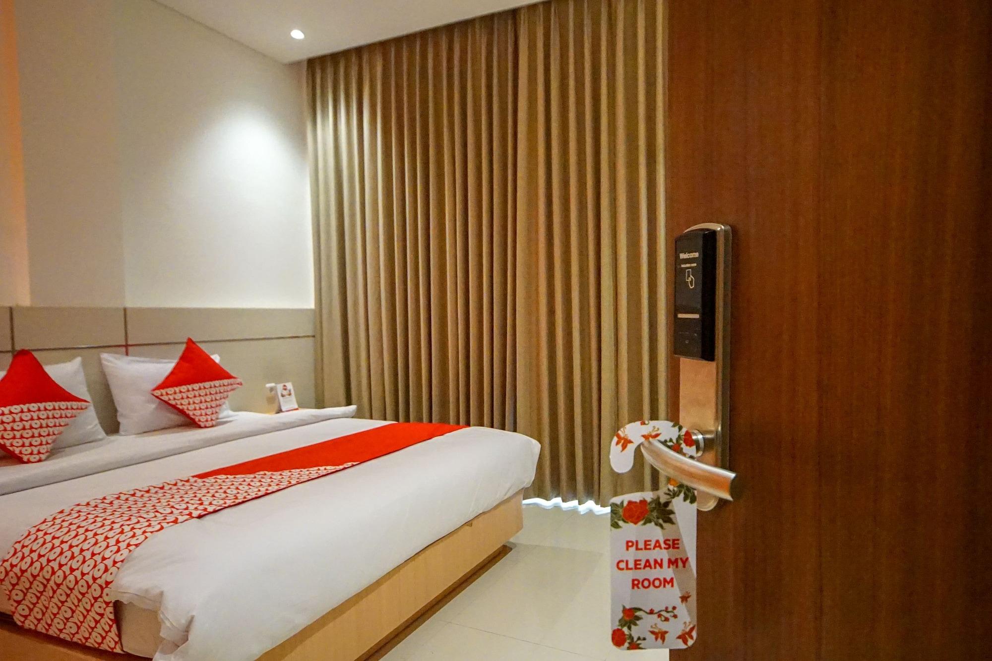 Oyo 344 Kr Hotel Palembang Ngoại thất bức ảnh
