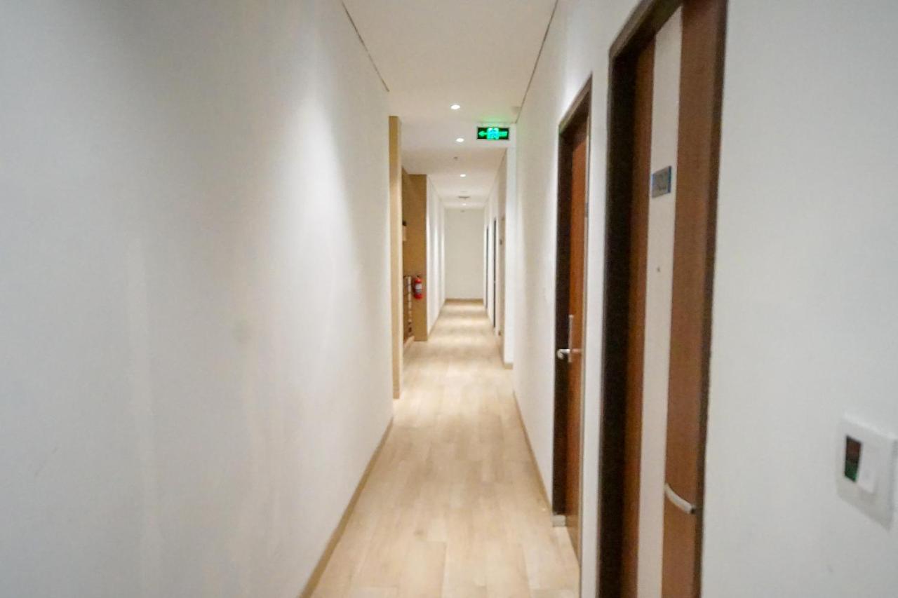 Oyo 344 Kr Hotel Palembang Ngoại thất bức ảnh